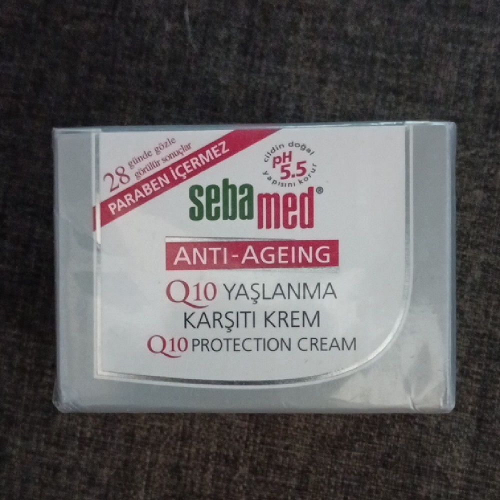 Anti-Ageing Q10 Protection Cream - White